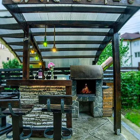 Casa Traian Guest house 3*